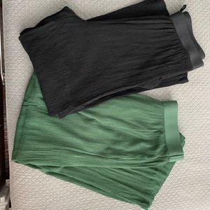 NWOT Agnes & Dora Palazoo Pants Olive and Black